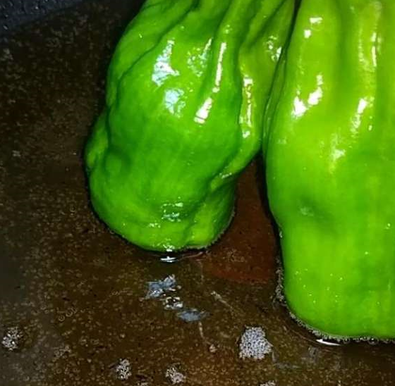 大青椒一泡，大哥大嫂每人吃三碗米饭
