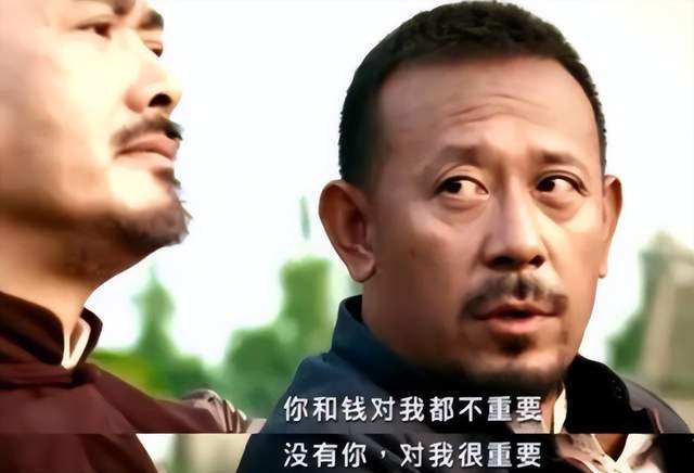阿里巴巴，重新握拳