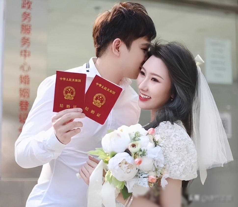 演员之家：多才多艺的家庭与网红之路