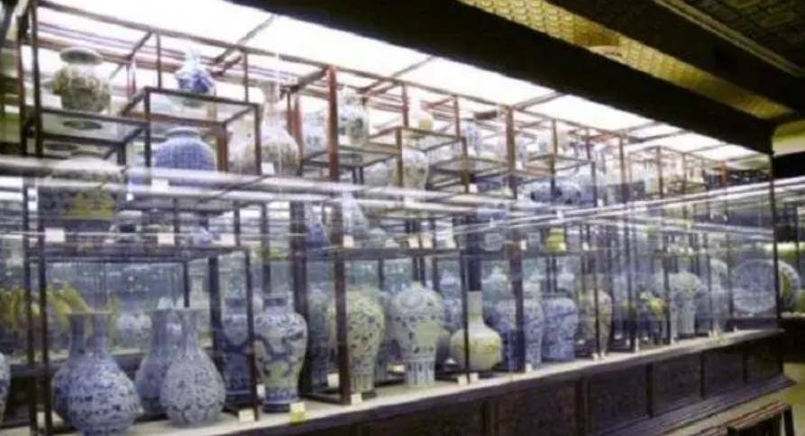 广东小伙继承英国庄园，从中挖到数万件中国文物，后来如何