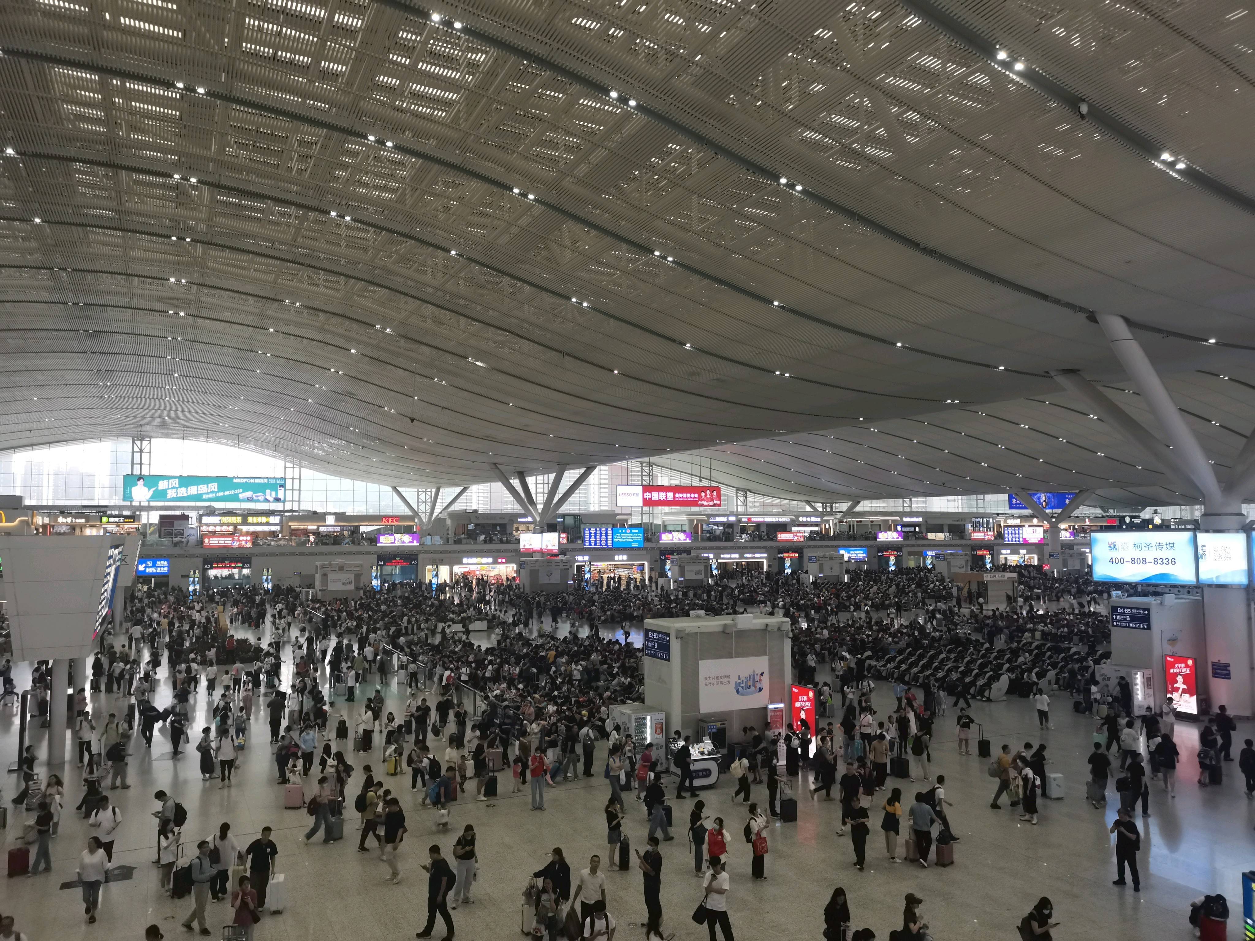 深圳北站迎首波出行高峰：“进站更丝滑”，网约车B区将投用