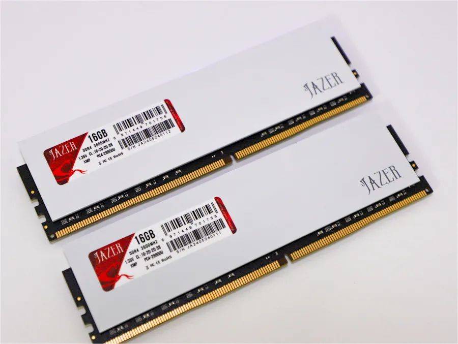 价格惊喜！JAZER棘蛇DDR4 16Gx2 套条3600海力士C16小白龙