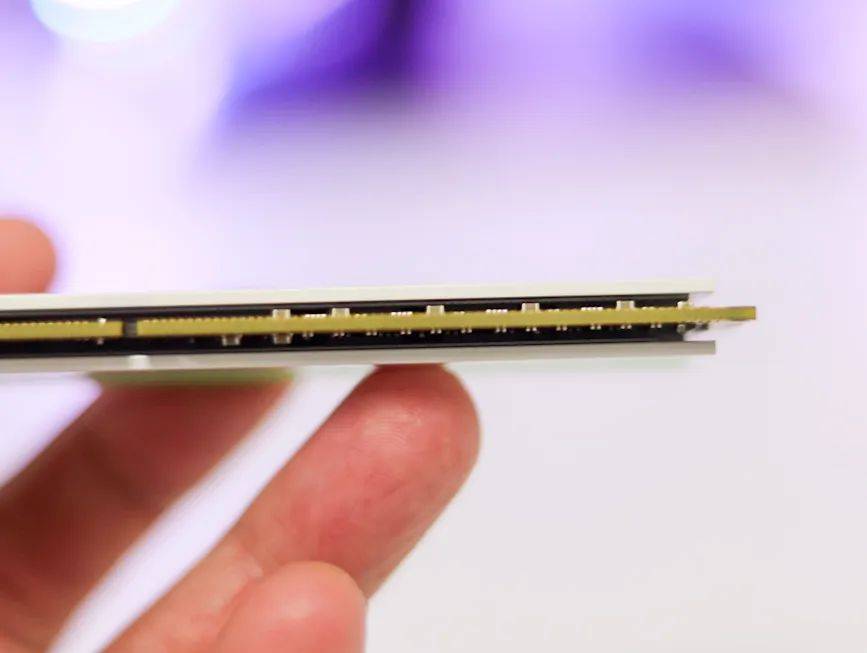 价格惊喜！JAZER棘蛇DDR4 16Gx2 套条3600海力士C16小白龙