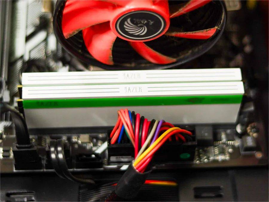 价格惊喜！JAZER棘蛇DDR4 16Gx2 套条3600海力士C16小白龙