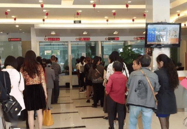 房价暴跌成萝卜价？15天内贬值40万，揭秘背后的三大原因！
